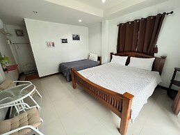 Tharadol Beach Resort