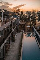 Tharadol Beach Resort