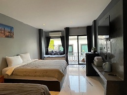 Tharadol Beach Resort