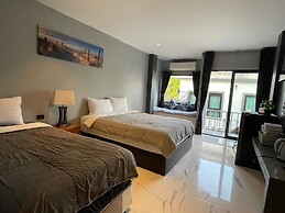 Tharadol Beach Resort