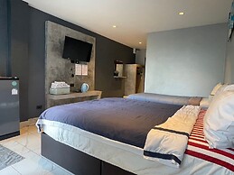 Tharadol Beach Resort