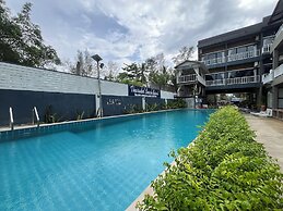 Tharadol Beach Resort