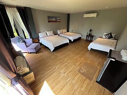 Tharadol Beach Resort