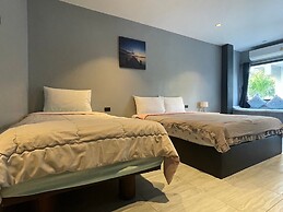 Tharadol Beach Resort