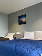 Tharadol Beach Resort