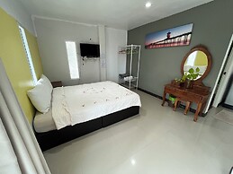 Tharadol Beach Resort