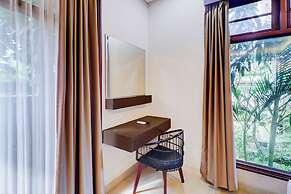 Capital O 94589 Akarsa Transit