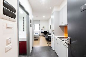 Melbourne Studio Apartments Hotel @ 138 Elgin Carlton