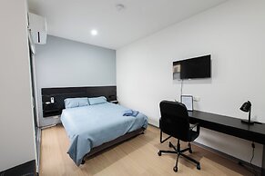 Melbourne Studio Apartments Hotel @ 138 Elgin Carlton