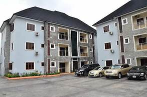 Sterling Lakeview Apartment