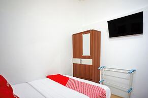OYO 94581 Surya Residence Medan