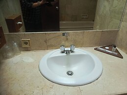 Townhouse Oak Jakarta near Monumen