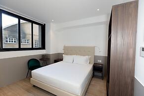 Lh HOTELS