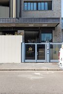Lh HOTELS
