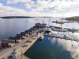 Femöre Marina