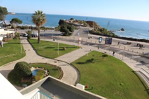 First Line Sea View Studio