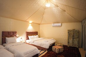 Kal Tenere Agafay Luxury Camp