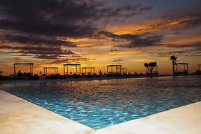 Kal Tenere Agafay Luxury Camp