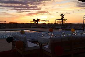 Kal Tenere Agafay Luxury Camp