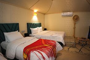 Kal Tenere Agafay Luxury Camp