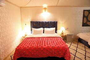 Kal Tenere Agafay Luxury Camp