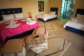 Kal Tenere Agafay Luxury Camp