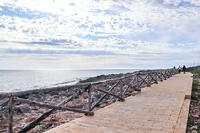 BILOCALE LA CORTE SUL MARE