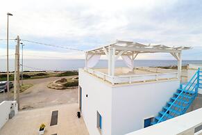 BILOCALE LA CORTE SUL MARE