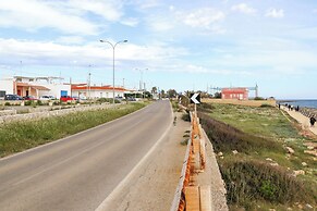 BILOCALE LA CORTE SUL MARE