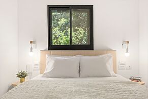 Old North Stylish Stay by Sea N' Rent