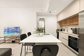 Old North Stylish Stay by Sea N' Rent