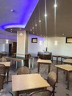 Alba Living Boutique Hotel