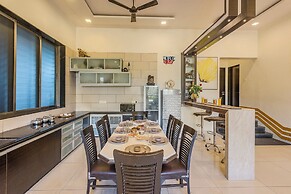 Cosmicstays Luxe Oasis Pool & Bar Villa