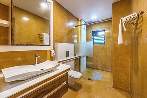 Cosmicstays Luxe Oasis Pool & Bar Villa