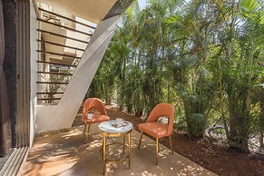 Cosmicstays Luxe Oasis Pool & Bar Villa