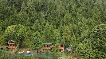 WOW Treehouse & Cottages