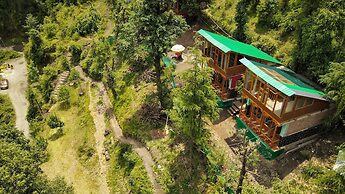WOW Treehouse & Cottages