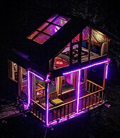 WOW Treehouse & Cottages