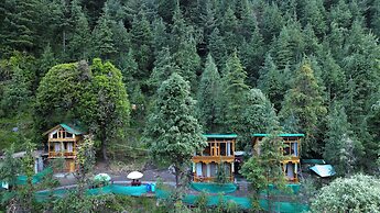 WOW Treehouse & Cottages
