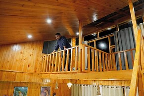 WOW Treehouse & Cottages