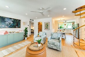 Walk to Gulf: Luxe Luau-themed Gem in Holmes Beach