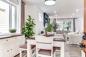4 Mi to Dtwn: Modern Tacoma Home w/ Spacious Yard