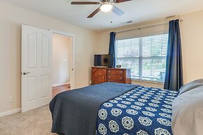 Home 2 Mi to Island in Pigeon Forge!