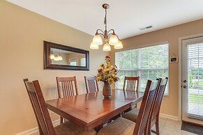 Home 2 Mi to Island in Pigeon Forge!