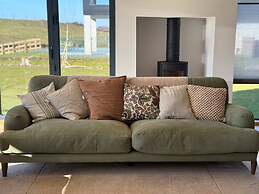 Luxury Lakeside Retreat With Hot Tub Games Room Watersports Sleeps 14