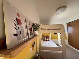 Luxury Lakeside Retreat With Hot Tub Games Room Watersports Sleeps 14