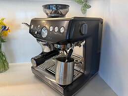 Luxury Lakeside Retreat With Hot Tub Games Room Watersports Sleeps 14