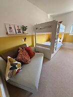 Luxury Lakeside Retreat With Hot Tub Games Room Watersports Sleeps 14