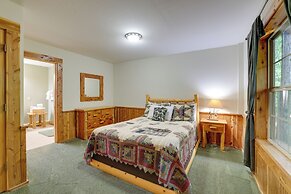 4 Mi to Marina: Cozy Log Cabin in Eureka Springs!