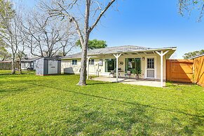 6 Mi to Clear Lake: Family Home w/ Patio & Yard